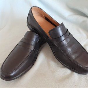 Cole Haan Black leather Loafer men's shoes.